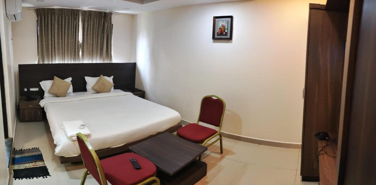 Hotel Sami V Landmarks Arantāngi Dış mekan fotoğraf